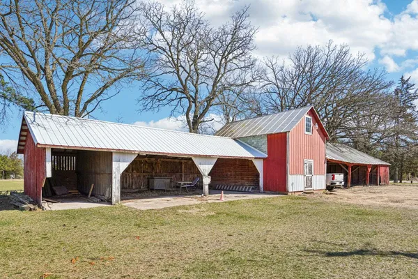 $629,900 | N4691 County Rd HH, Mauston, WI 53948