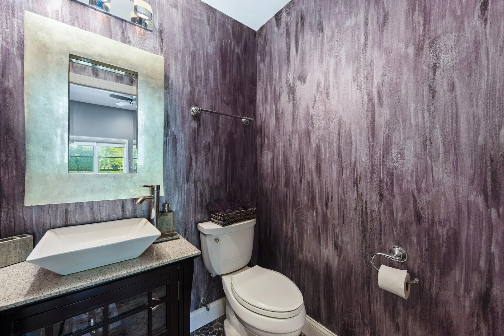 Undisclosed Address Manhattan, IL 60442 - Photo 7 of 9 a bathroom with a toilet a sink and bathtub