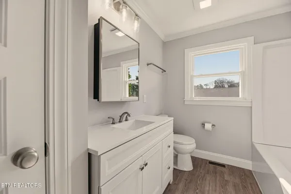 $380,000 | 418 Highland Drive, Clinton, TN 37716