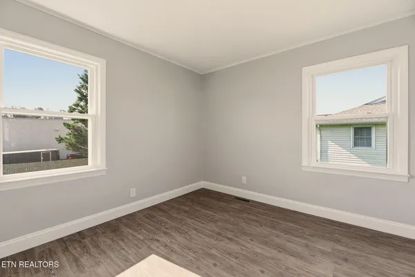 $380,000 | 418 Highland Drive, Clinton, TN 37716