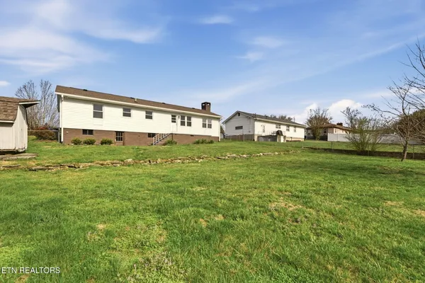 $380,000 | 418 Highland Drive, Clinton, TN 37716