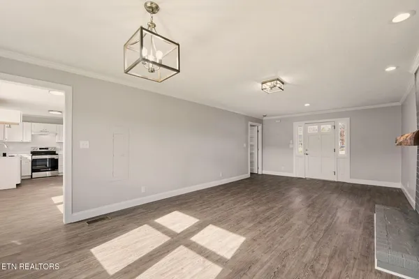 $380,000 | 418 Highland Drive, Clinton, TN 37716