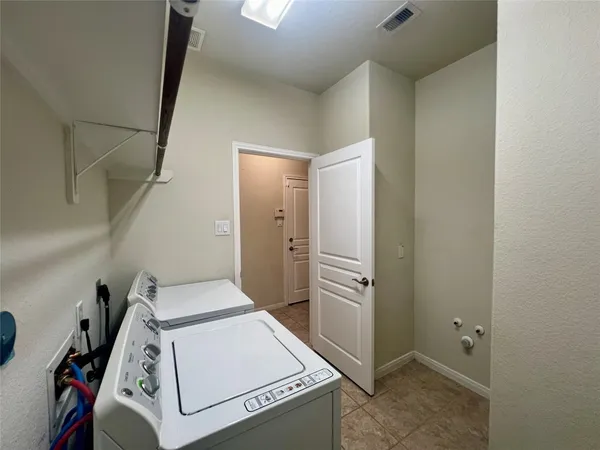 $2,500 | 25930 Haggard Nest Drive, Katy, TX 77494