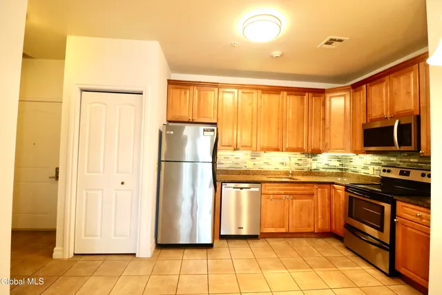 $235,000 | 8 Wall Street, Unit 241, Clifton Park, NY 12065