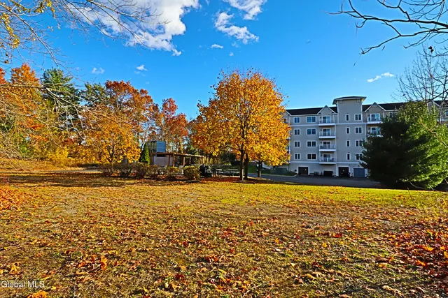 $235,000 | 8 Wall Street, Unit 241, Clifton Park, NY 12065