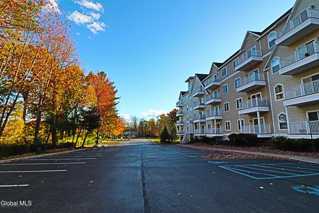 $235,000 | 8 Wall Street, Unit 241, Clifton Park, NY 12065