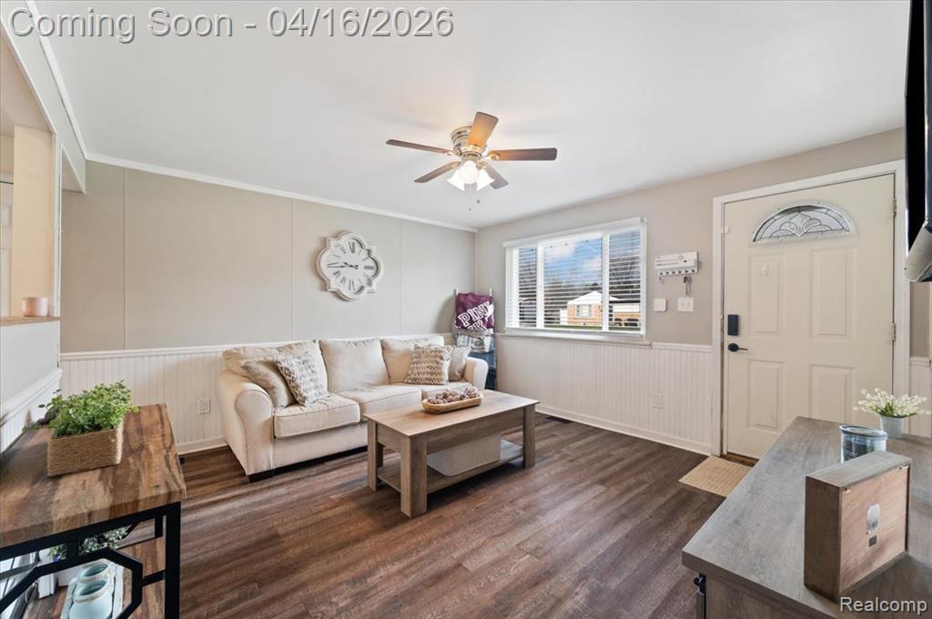15423 Taft Street Romulus, MI 48174 - Photo 4 of 27