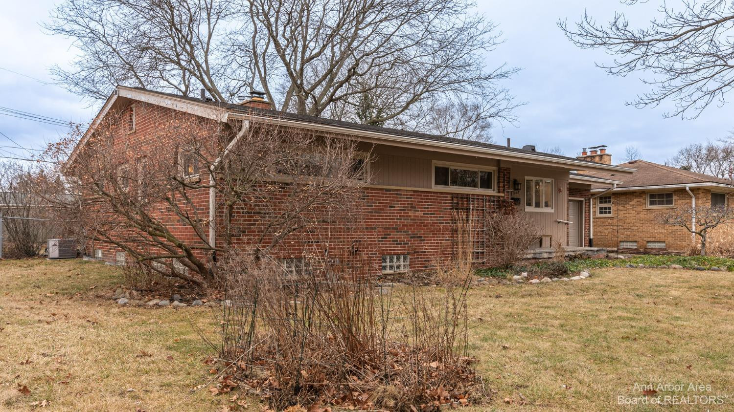 1807 Dunmore Road Ann Arbor, MI 48103 - Photo 2 of 50 Photo 2