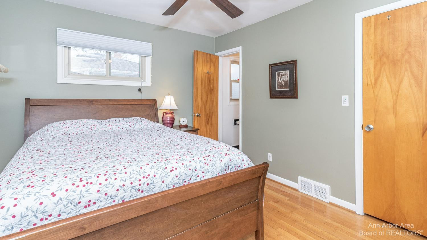 1807 Dunmore Road Ann Arbor, MI 48103 - Photo 32 of 50 Photo 32
