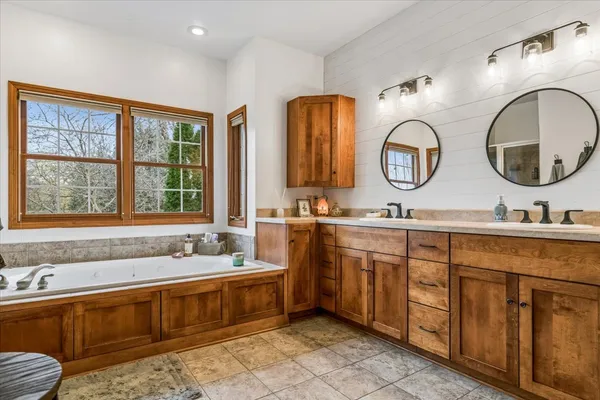 $574,900 | 12556 Woodview Street, Plano, IL 60545