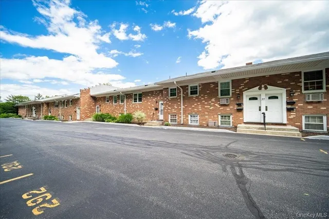 $1,800 | 37 Alpine Drive, Unit C, Wappingers Falls, NY 12590