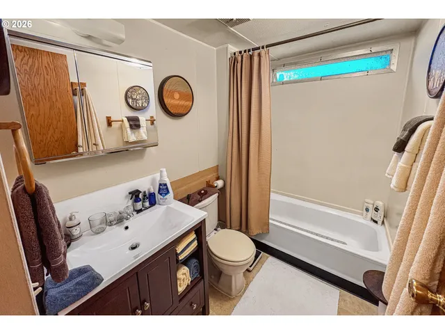 $70,000 | 2300 Southeast 82nd Avenue, Unit 26, Portland, OR 97216