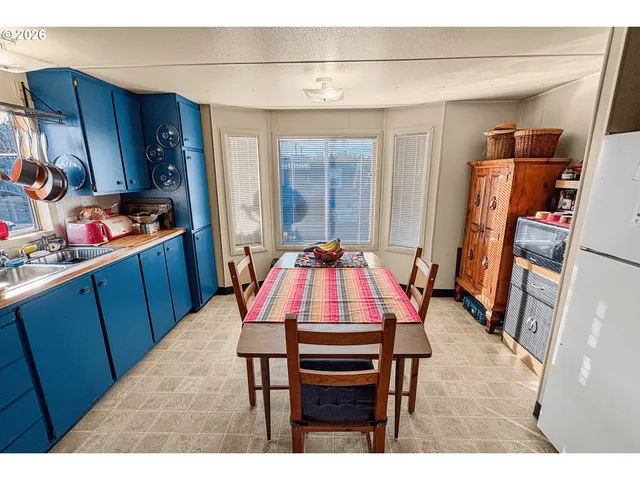 $70,000 | 2300 Southeast 82nd Avenue, Unit 26, Portland, OR 97216