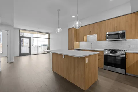$559,000 | 1212 Demonbreun Street, Unit 2003, Nashville, TN 37203