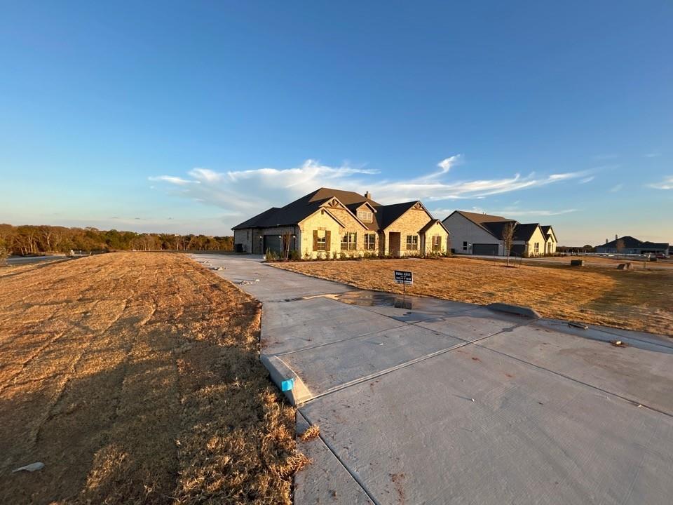 803 Vly Rdg Road Van Alstyne, TX 75495 - Photo 3 of 15 a view of a street sign