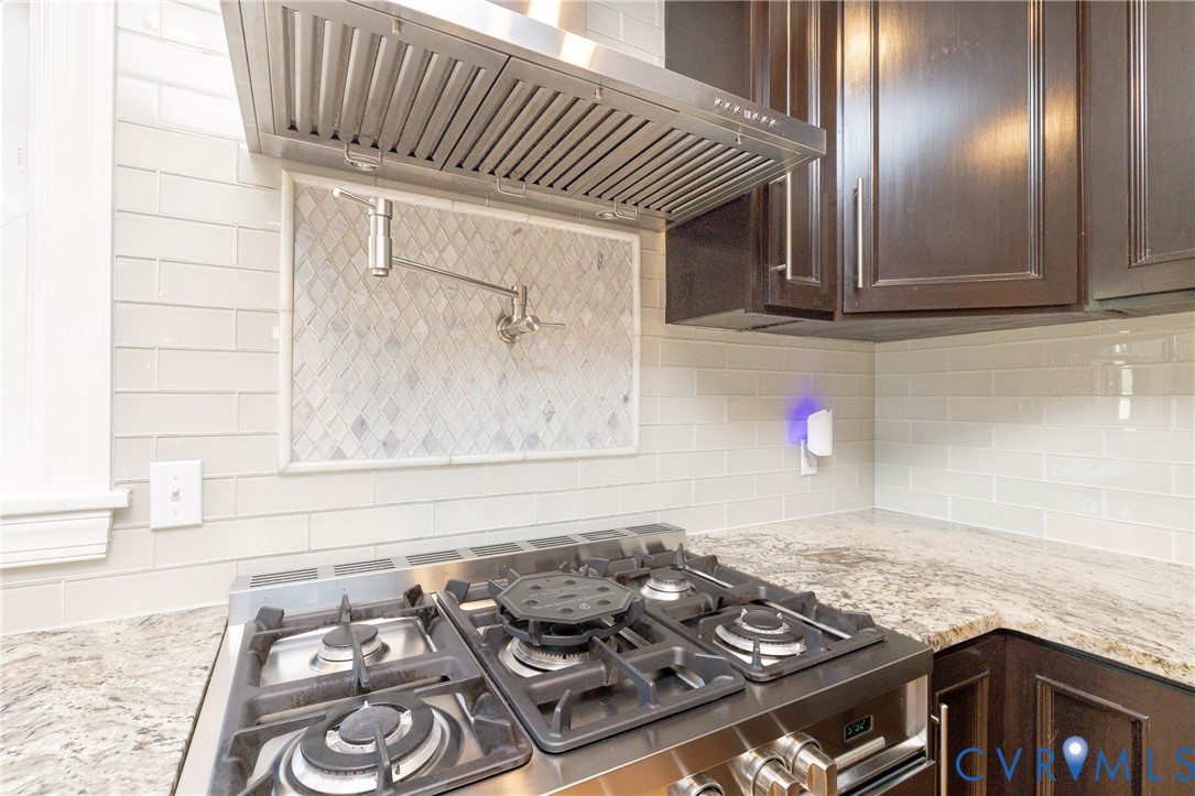 1160 Warwick Park Road Henrico, VA 23231 - Photo 12 of 50 5 burner gas stove with pot filler.