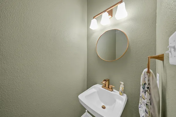 $425,000 | 7035 Little Willow Drive, Pasadena, TX 77505