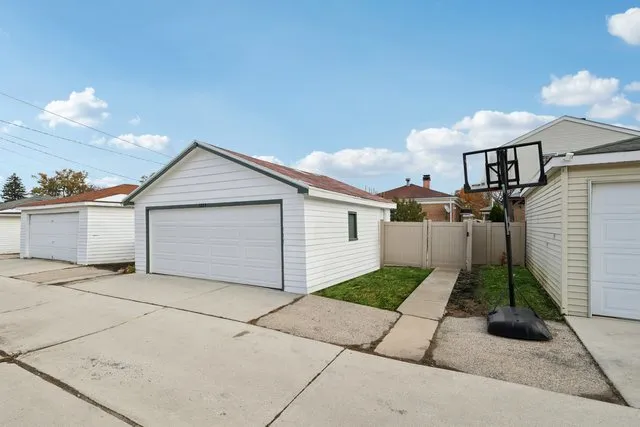 $314,900 | 1034 31st Avenue, Bellwood, IL 60104