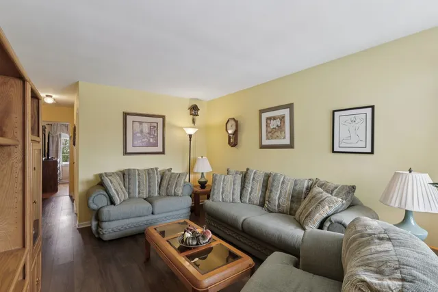 $314,900 | 1034 31st Avenue, Bellwood, IL 60104