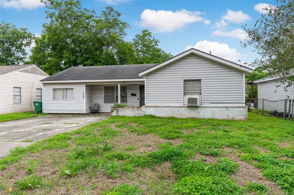 $120,000 | 5603 Lakefield Drive, Houston, TX 77033