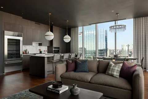 $2,995,000 | 160 2nd Avenue South, Unit 2501, Nashville, TN 37201