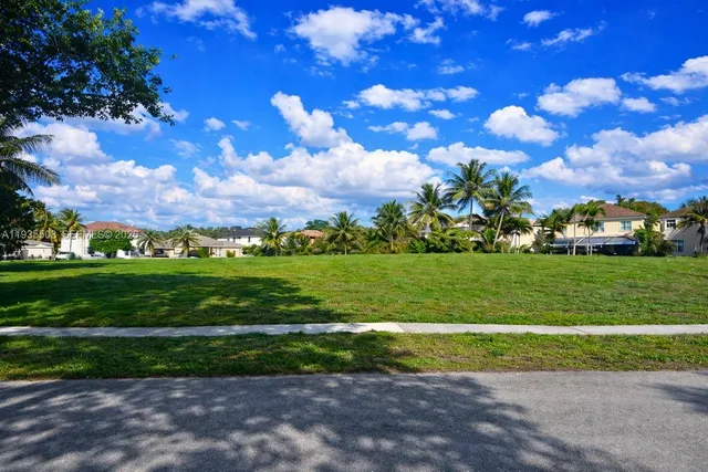 $795,000 | 2388 Southwest 127th Avenue, Miramar, FL 33027