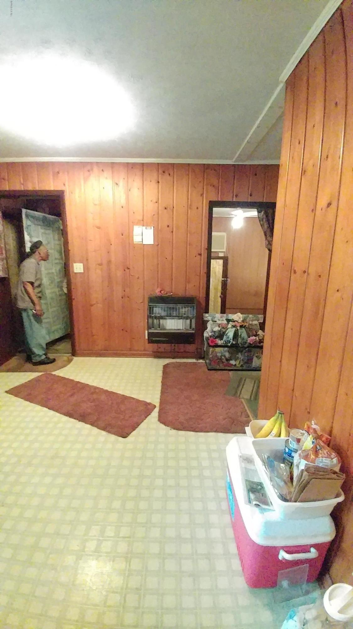 5946 Highway 2 Bascom, FL 32423 - Photo 13 of 27