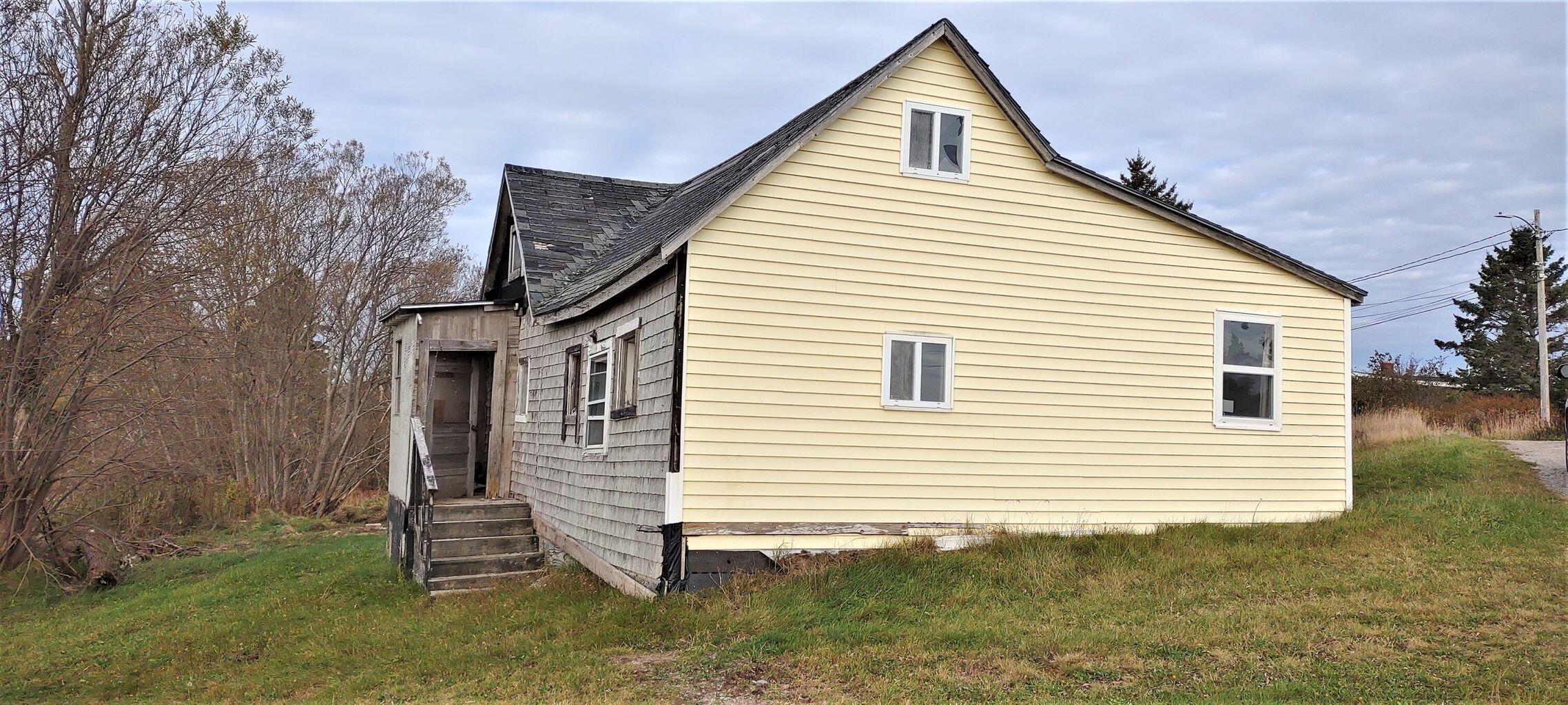 47 Church Street Beals, ME 04611 - Photo 12 of 27 9
