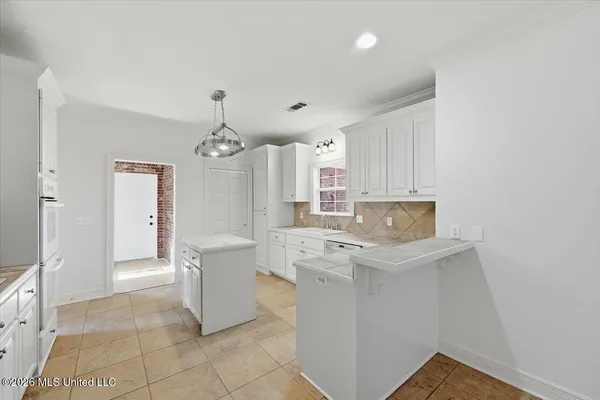 $347,500 | 102 Fox Hollow Bend, Brandon, MS 39047