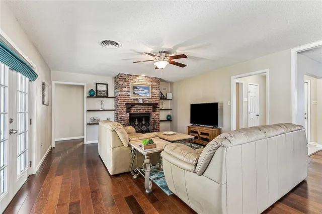 $360,000 | 6413 Schouest Street, Metairie, LA 70003