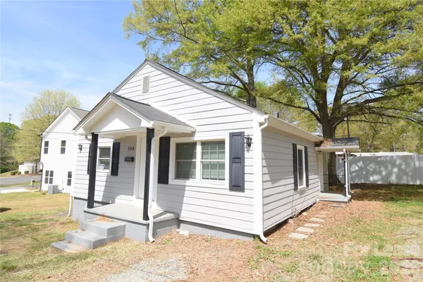 $1,275 | 508 East Webb Street, Dallas, NC 28034