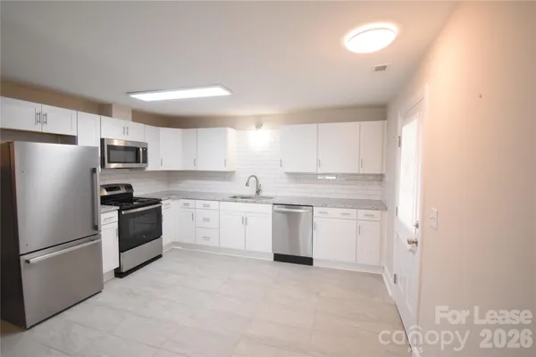 $1,275 | 508 East Webb Street, Dallas, NC 28034