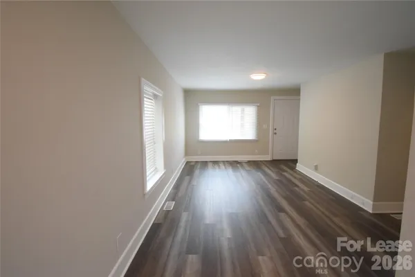 $1,275 | 508 East Webb Street, Dallas, NC 28034