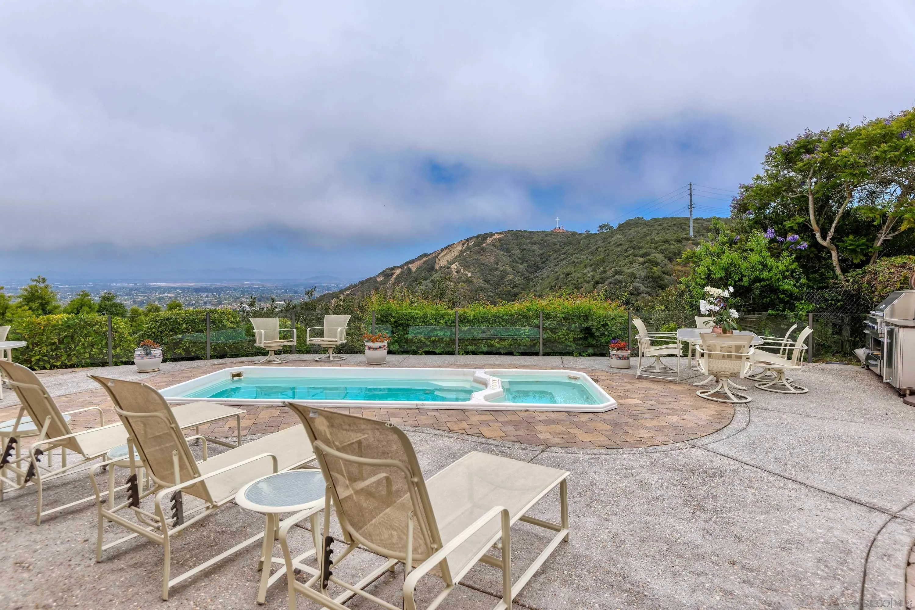 7231 Rue Michael La Jolla, CA 92037 - Photo 11 of 26