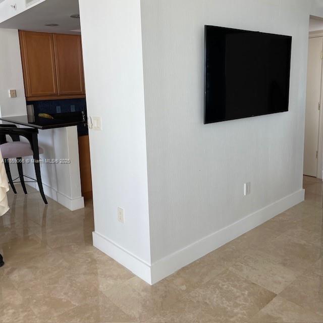 20201 East Country Club Drive, Unit 704 Aventura, FL 33180 - Photo 13 of 46 a view of a living room
