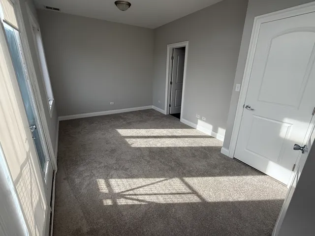 $2,900 | 7008 West Medill Avenue, Chicago, IL 60707