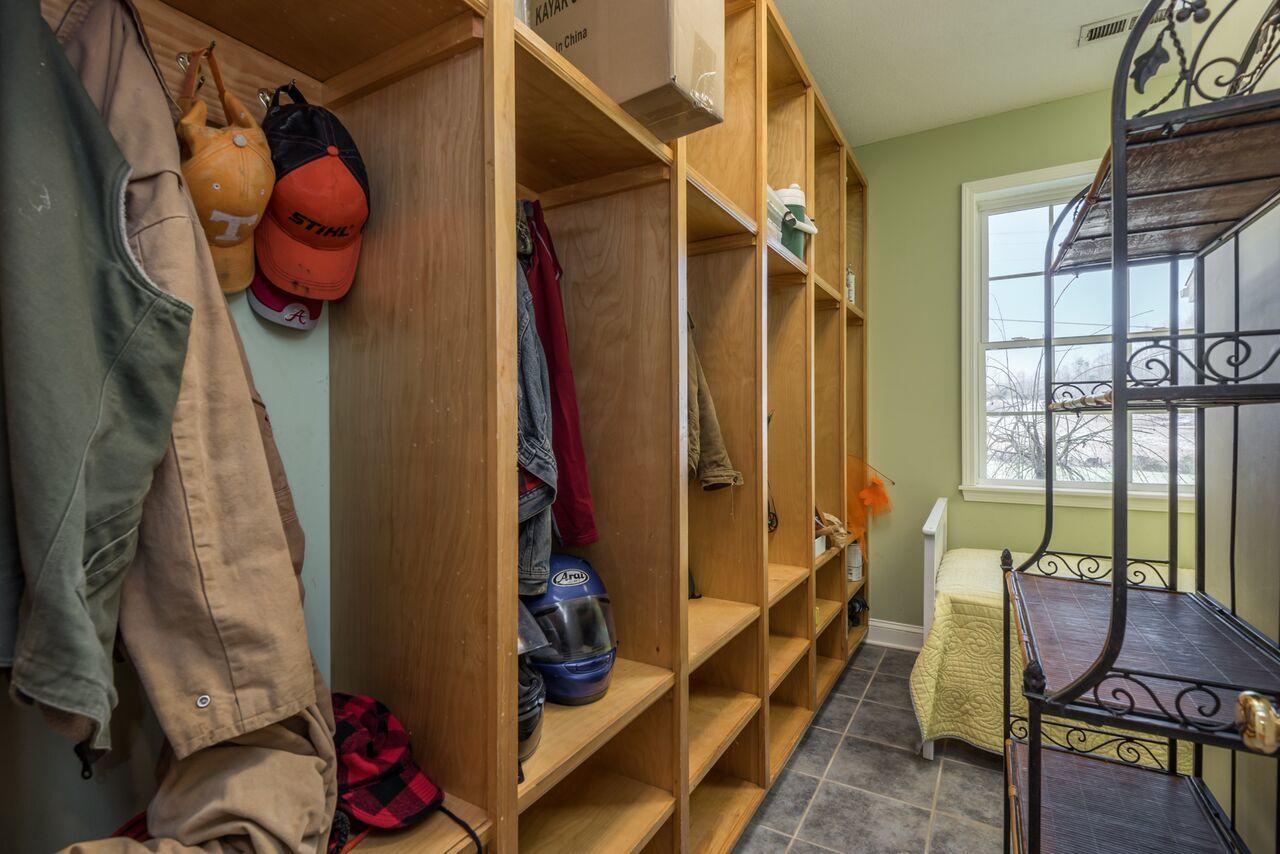 457 Smith Road Clinton, TN 37716 - Photo 14 of 40 457SmithRd-10_preview