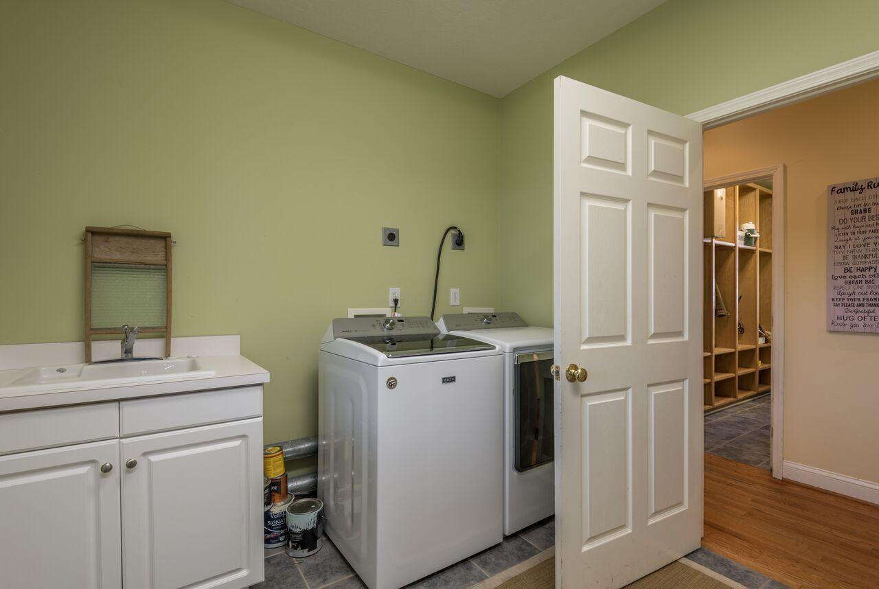 457 Smith Road Clinton, TN 37716 - Photo 15 of 40 457SmithRd-11_preview