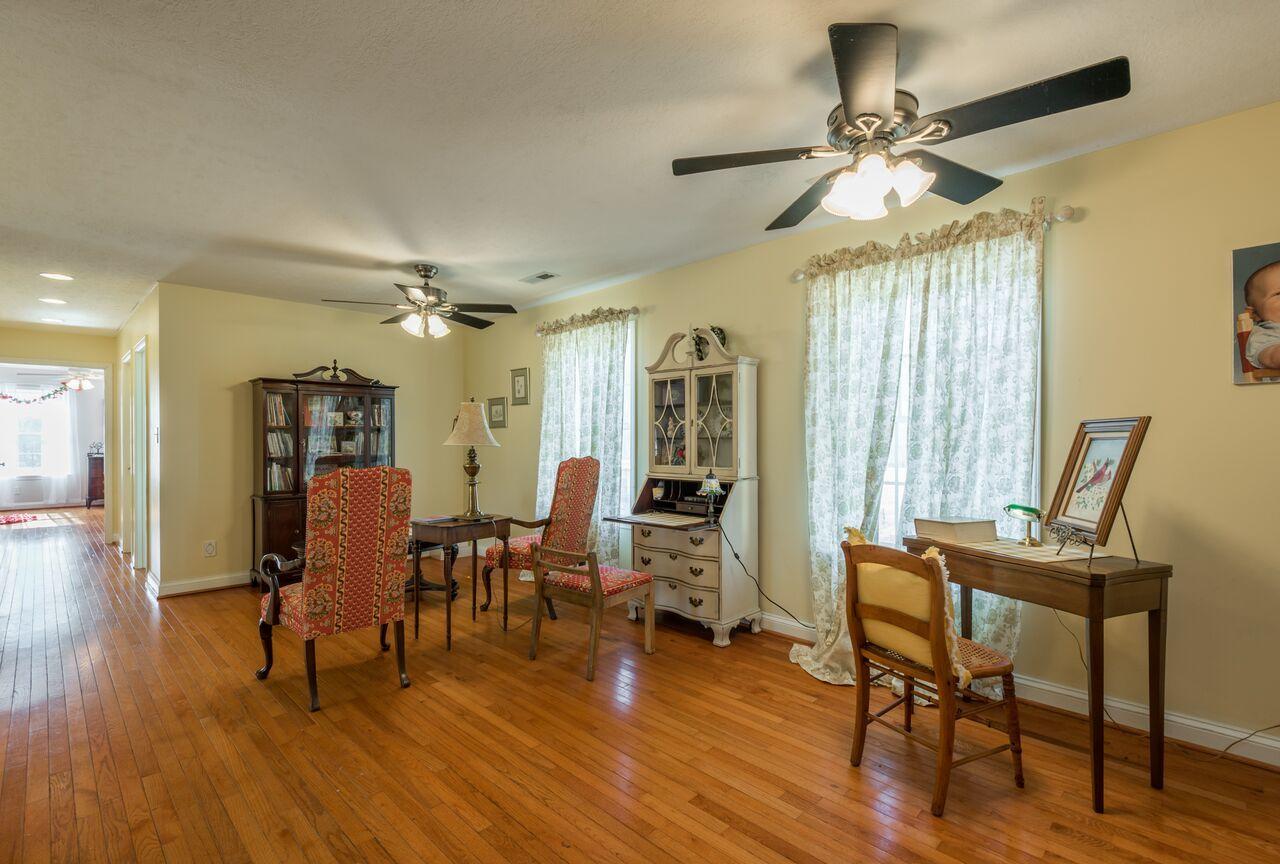 457 Smith Road Clinton, TN 37716 - Photo 20 of 40 457SmithRd-22_preview