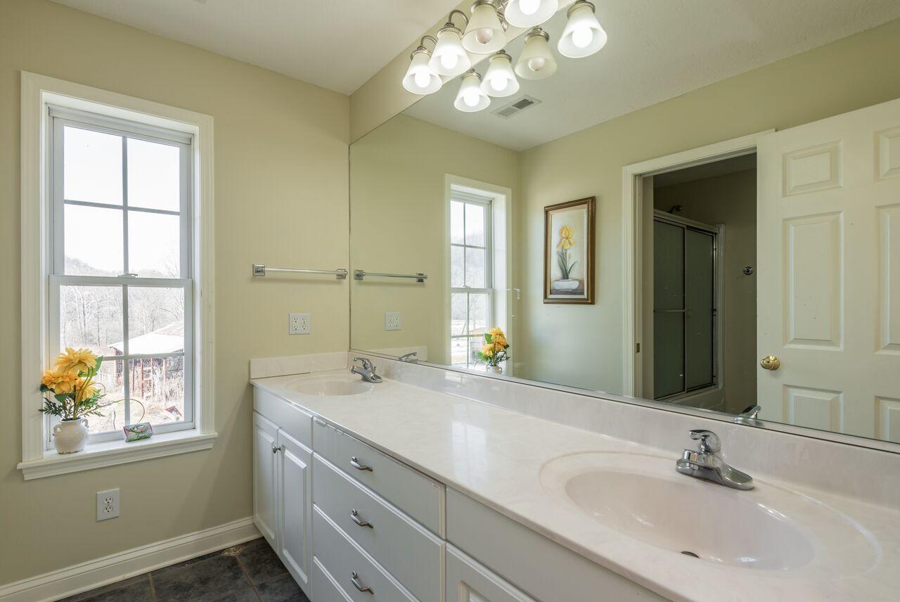 457 Smith Road Clinton, TN 37716 - Photo 23 of 40 457SmithRd-27_preview (1)