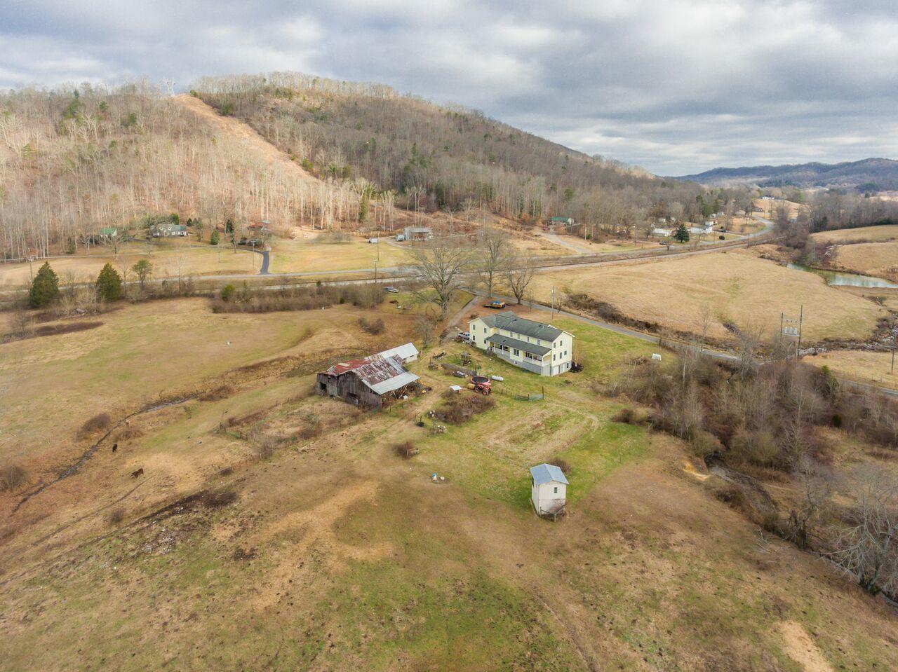 457 Smith Road Clinton, TN 37716 - Photo 31 of 40 457SmithRd1-11_preview