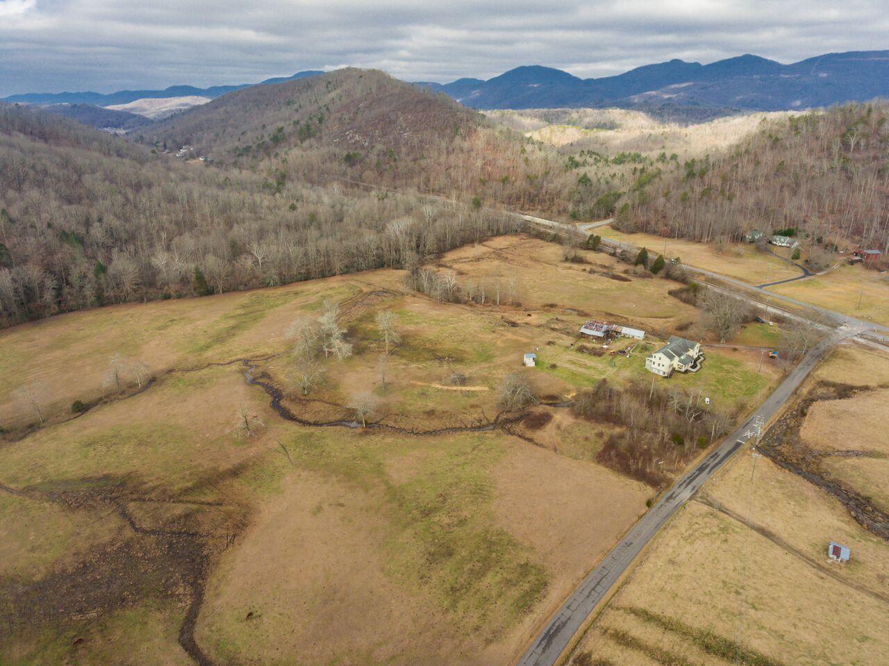 457 Smith Road Clinton, TN 37716 - Photo 35 of 40 457SmithRd1-16_preview