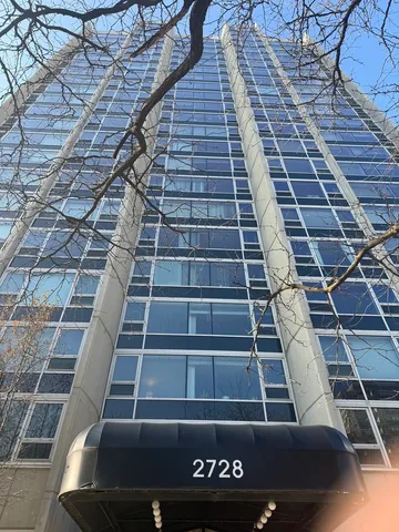 $1,900 | 2728 North Hampden Court, Unit 1704, Chicago, IL 60614
