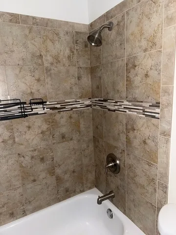 $1,900 | 2728 North Hampden Court, Unit 1704, Chicago, IL 60614