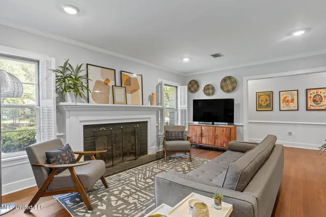 $439,000 | 299 Wood Dale Drive, Jackson, MS 39216