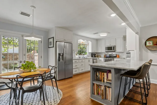 $439,000 | 299 Wood Dale Drive, Jackson, MS 39216