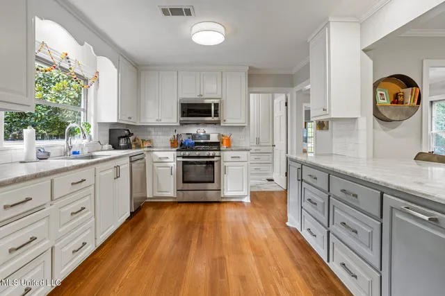 $439,000 | 299 Wood Dale Drive, Jackson, MS 39216