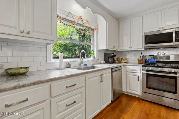 $419,000 | 299 Wood Dale Drive, Jackson, MS 39216