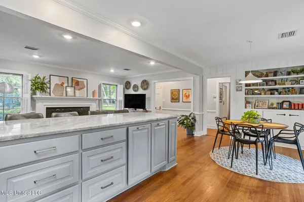 $419,000 | 299 Wood Dale Drive, Jackson, MS 39216