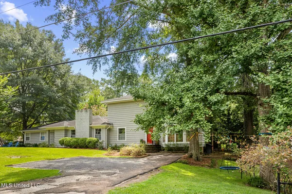 $419,000 | 299 Wood Dale Drive, Jackson, MS 39216